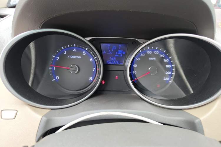 Used Hyundai ix35 2012 2.0L Automatic Two-Wheel Drive New Edition GL Instrument Cluster