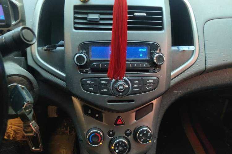 Used Chevrolet Aveo Sonic 2011 Sedan 1.6L Manual Transmission SX