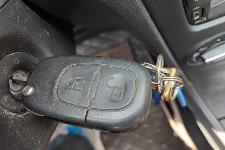 Used Dongfeng Aeolus H30 2014 CROSS 1.5L Automatic Luxury Model
