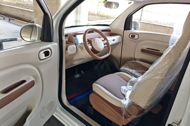 Used Bestune Pony 2025 222km Range Agile Horse
