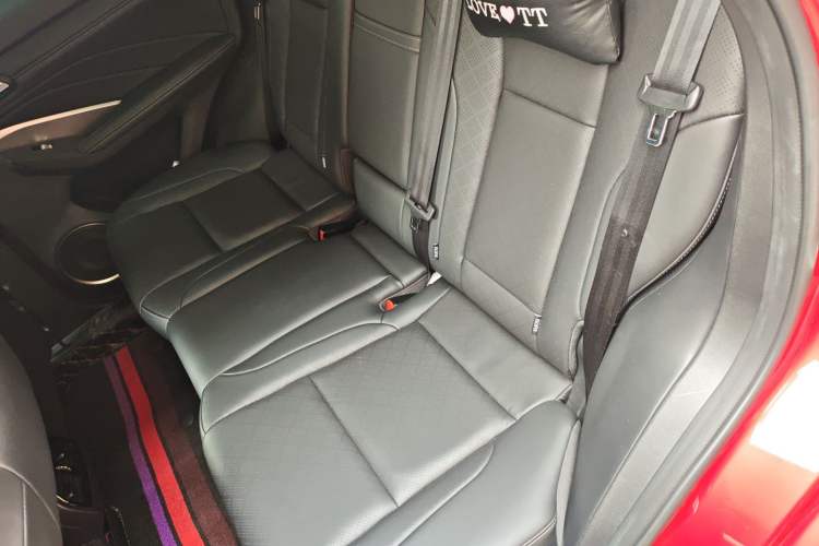 Used Wey VV6 2020 2.0T Two-Wheel Drive Smart Enjoyment+
