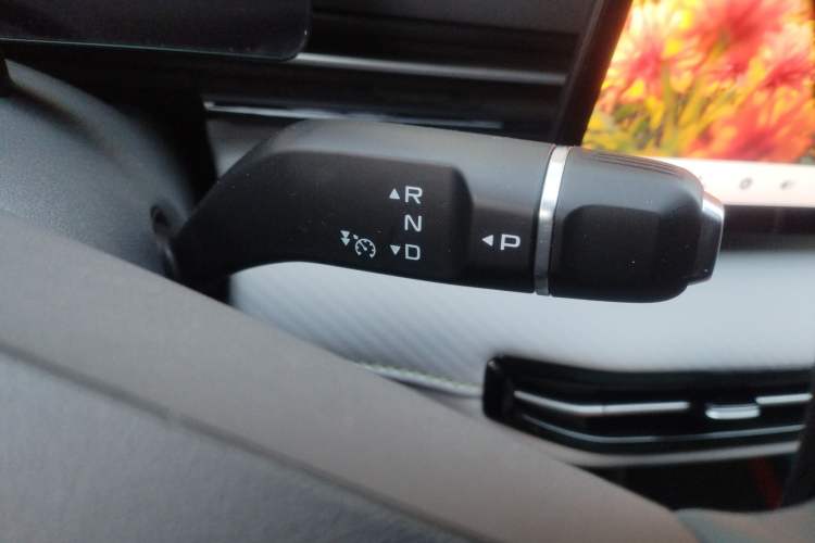 Used Bestune Yueyi 03 2025 445km Joyful Edition
