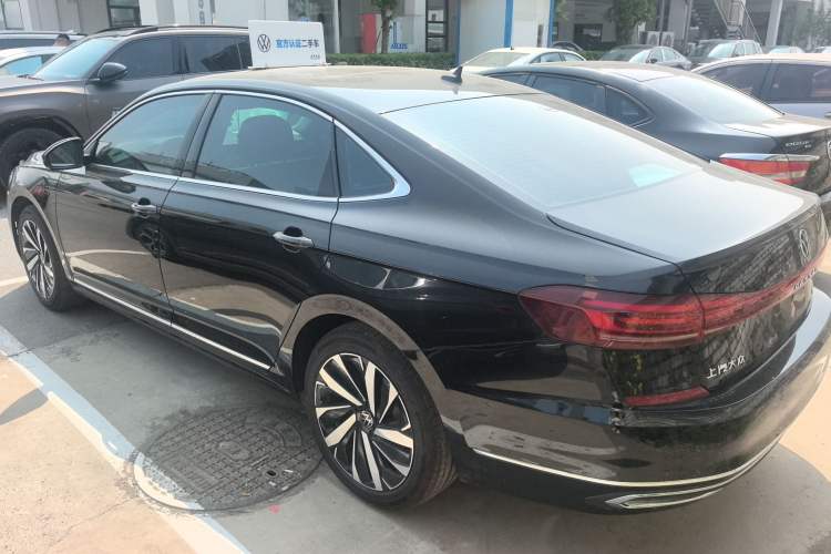 Used Volkswagen Passat 2026 Model, Outstanding 380TSI Longteng Edition Rear Left 45 Deg