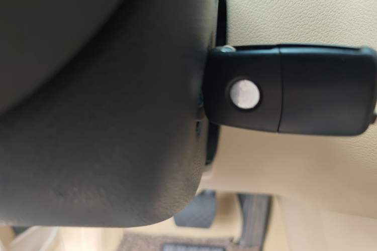 Used Volkswagen Tiguan 2013 1.8 TSI Automatic All-Wheel Drive Luxury Model Vehicle Key