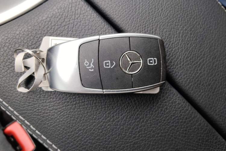 Used Mercedes-Benz GLC 2020 Facelift GLC 300 L 4MATIC Dynamic Edition Vehicle Key