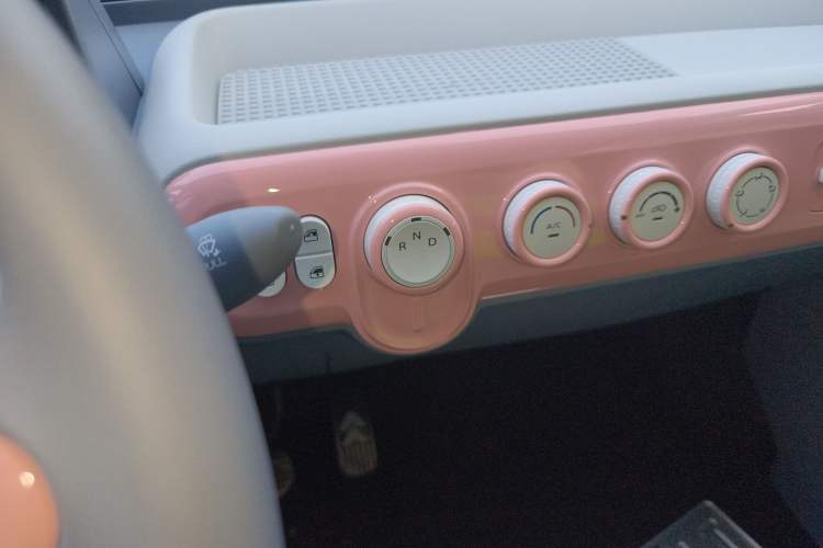 Used Bestune Pony 2025 222km Range Elegant Horse
