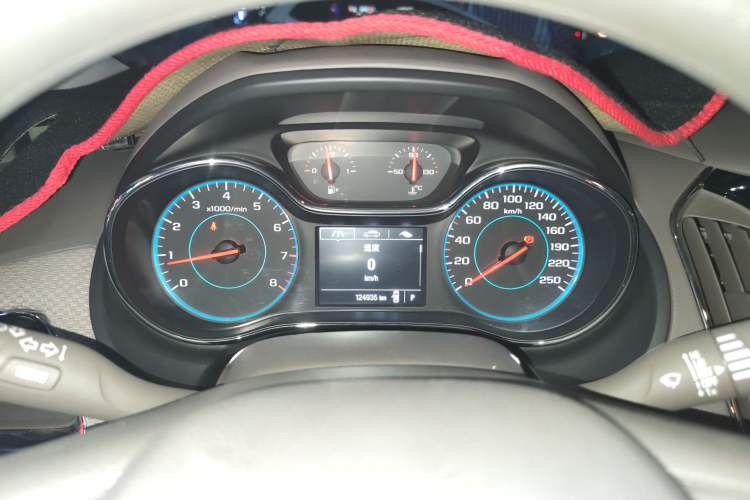 Used Chevrolet Cruze 2015 1.5L Automatic Fashion Navigation Edition