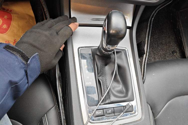 Used Roewe i6 2019 PLUS 1.6L CVT 4G Connected Flagship Deluxe Edition Gear Lever