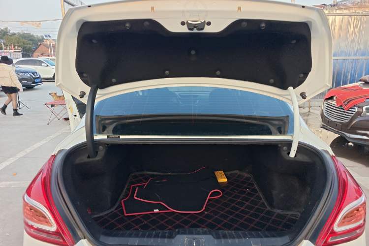 Used Peugeot 308 2014 Enjoy Edition Classic 1.6L Manual YouShang Model