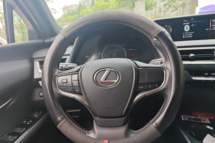 Used Lexus UX 2020 260h Explore-Cool Edition Steering Wheel