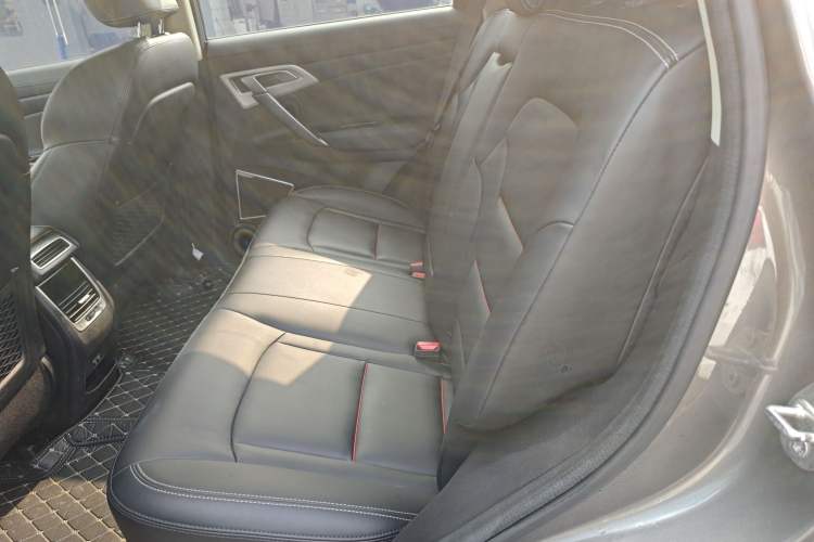 Used Geely Auto Emgrand X7 Sport 2020 1.8TD DCT Two-Wheel Drive Smart Connect 4G-Enabled Version