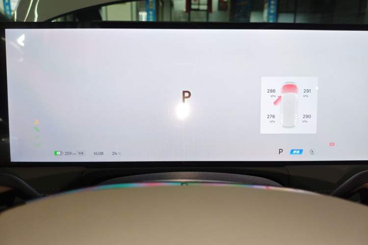 Used Geely Galaxy E8 2025 700 km Long-Range Intelligent Driving Version
