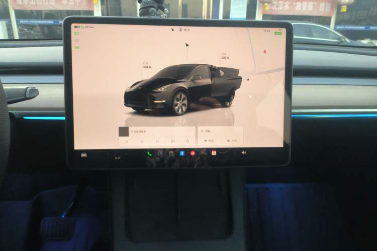 Used Tesla Model Y 2022 Long-Range All-Wheel-Drive Version