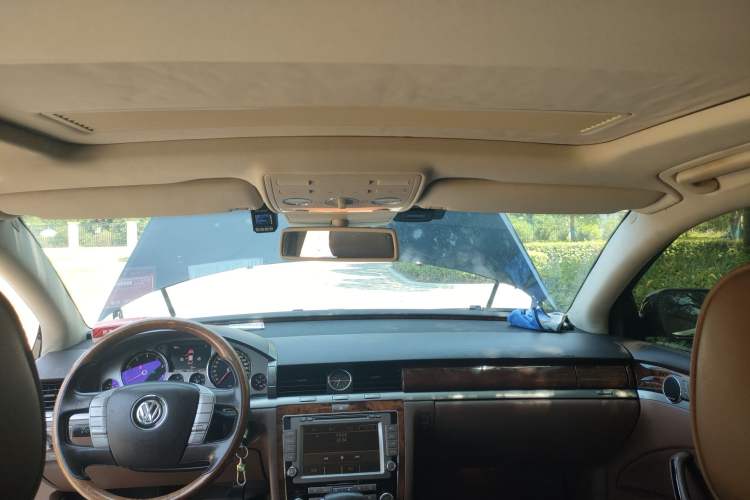 Used Volkswagen Phaeton 2011 3.6L V6 5-Seater Extended Comfort Version