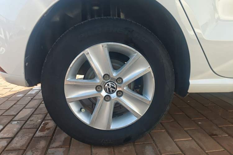 Used Volkswagen Polo 2016 1.4L Automatic Trendy Model Right Rear Wheel Hub