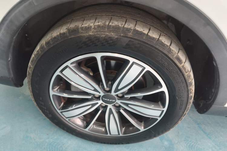 Used Haval H6 2021 1.5 GDIT Automatic Champion Edition Left Front Wheel Hub