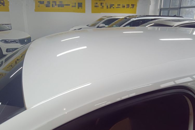 Used Volkswagen Tharu 2023 300TSI Two-Wheel-Drive Crescent Edition Roof