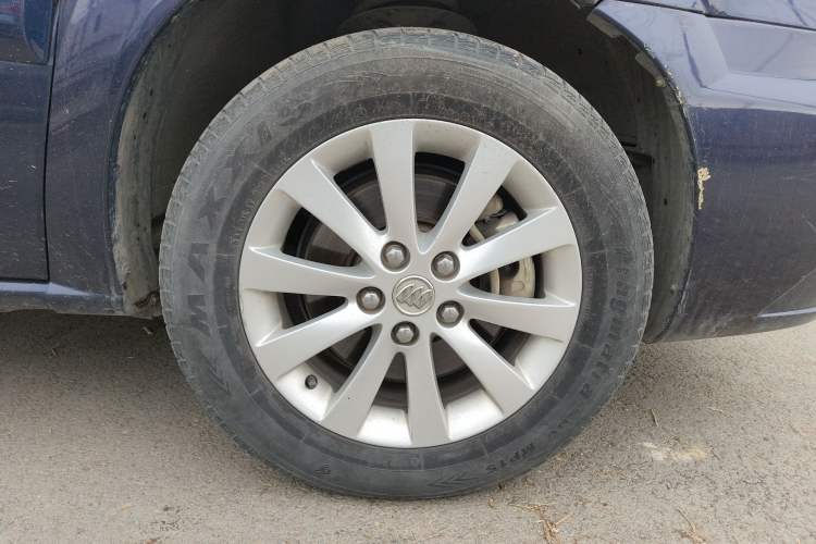 Used Buick GL8 2014 2.4L Comfort Edition
