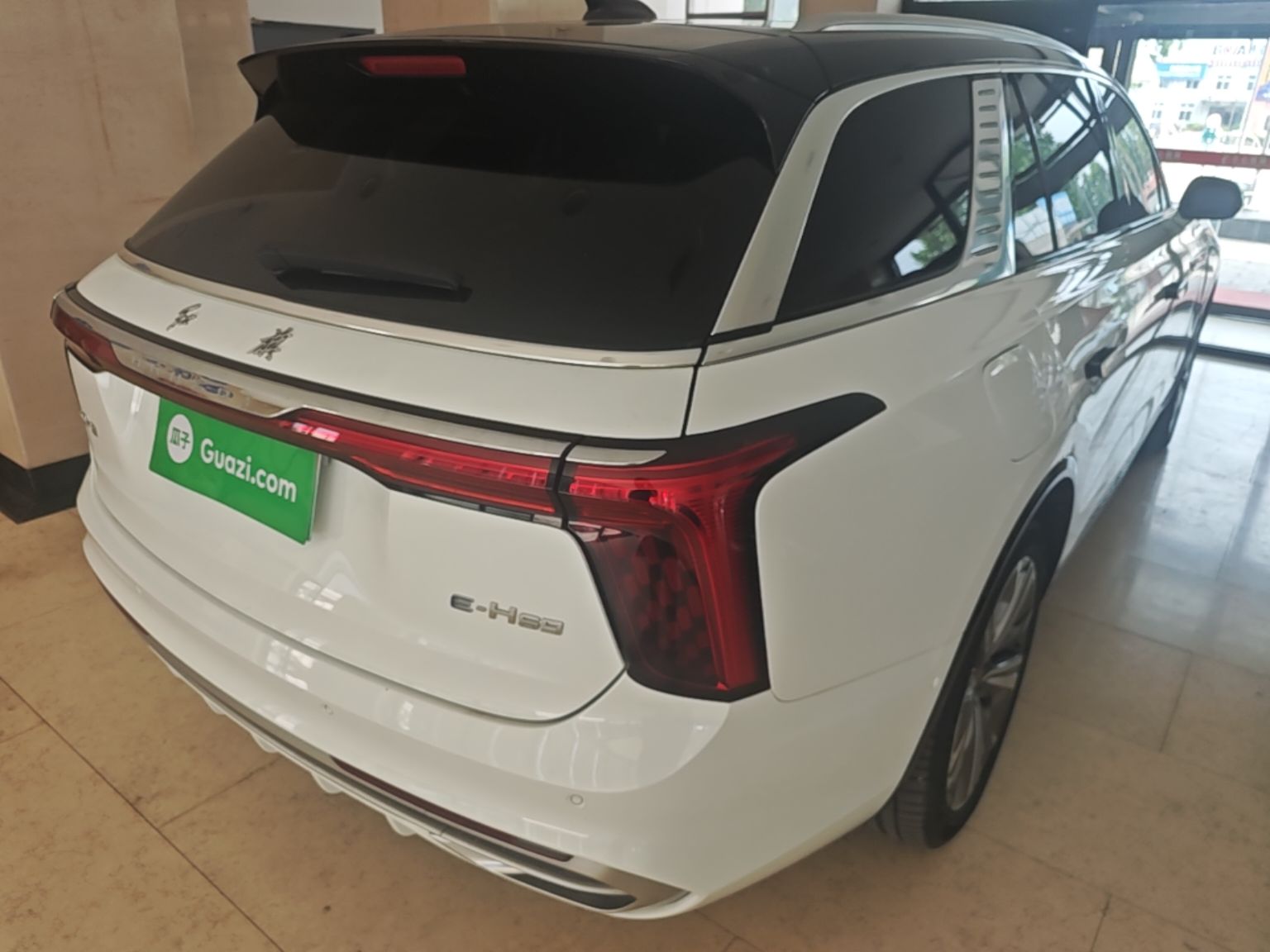 Hongqi E-HS9 2022 690 km Range Flagship Edition Six Seats — снимка 6
