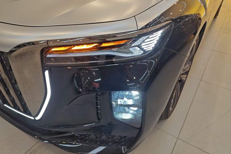Used Hongqi H9 2024 2.0T Qixiang Private Style Edition Left Front Headlight