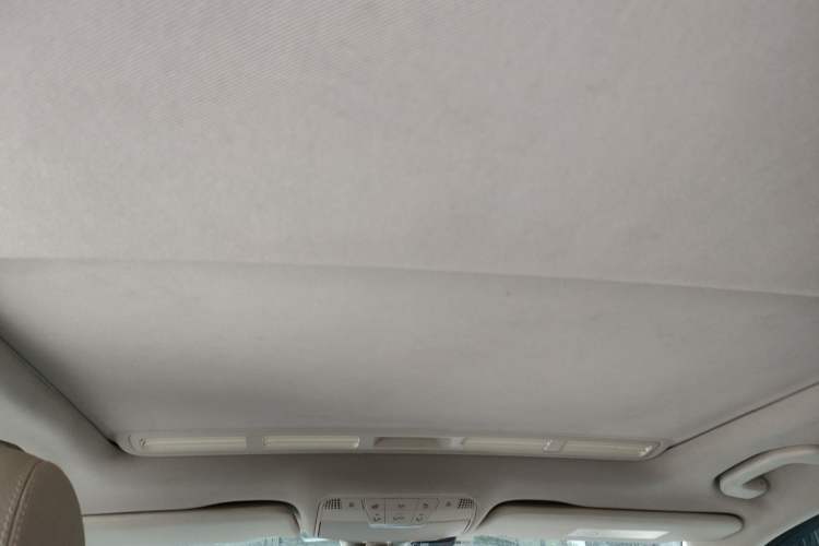 Used Mercedes-Benz C-Class 2016 C 180 L Sport Edition Headliner