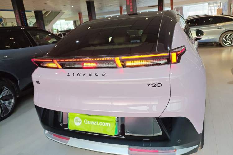 Used Lynk & Co Z20 2025 530 km Range Rear-Wheel Drive Max
