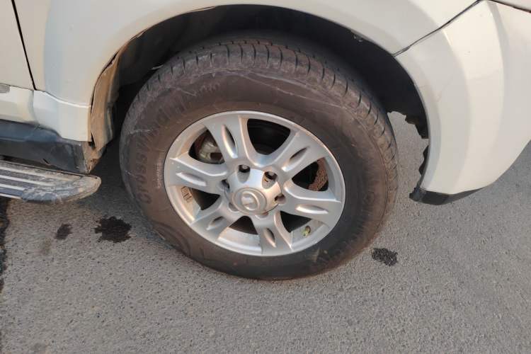 Used Haval H5 Classic 2013 ZhiZun Edition 2.0T Manual Two-Wheel Drive Elite Model