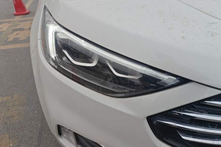 Used Ford Edge 2020 EcoBoost 245 Two-Wheel Drive Titanium 7-Seater
