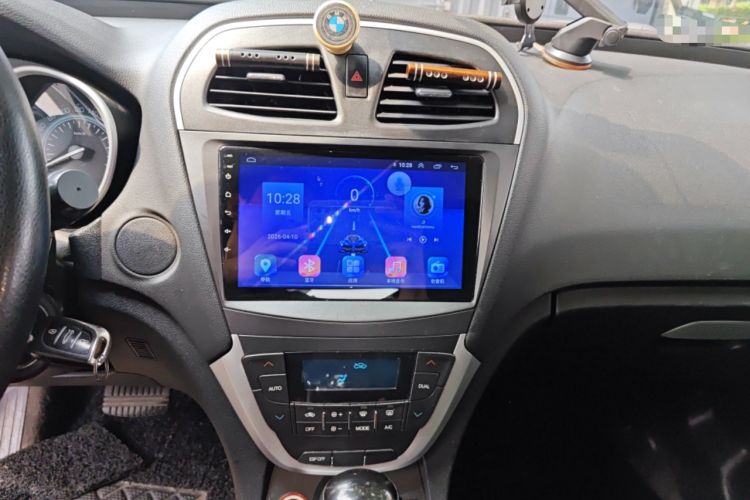 Used GAC Trumpchi GS5 2014 2.0L Automatic Two-Wheel Drive Deluxe Edition Audio And AC Panel