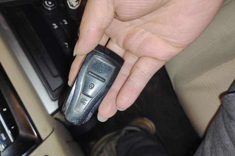 Used MG 6 2012 Hatchback 1.8L Automatic Drive Value Edition Vehicle Key