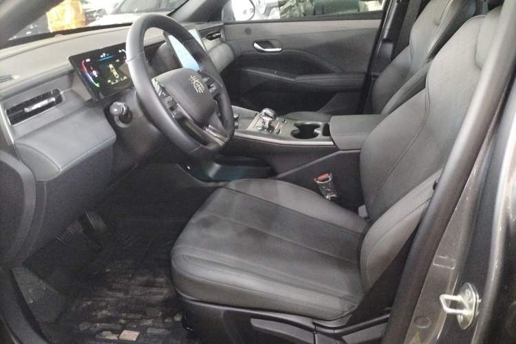 Used BYD Qin PLUS 2025 DM-i Smart Drive 55KM Leading Model Left Front Seat