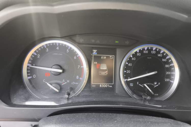 Used Toyota Highlander 2018 2.0T Four-Wheel Drive Luxury Version 7 Seats China VI Standard