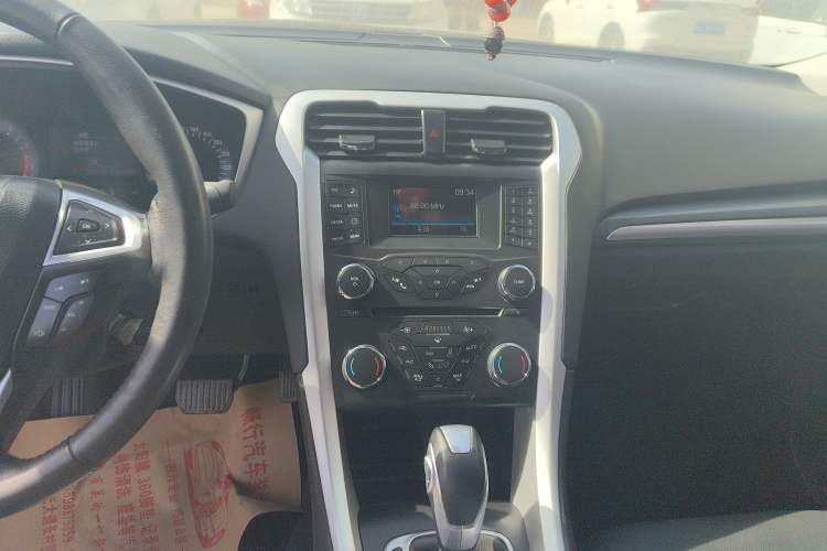 Used Ford Mondeo 2013 1.5L GTDi180 Fashion Edition Audio And AC Panel