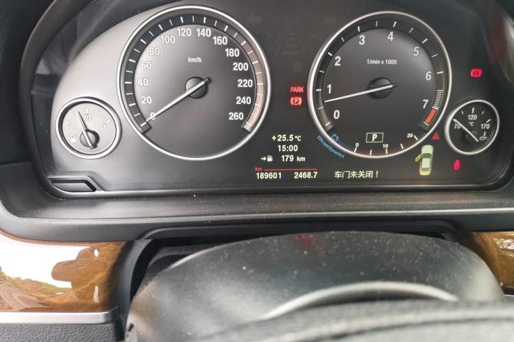 Used BMW 5 Series 2011 528Li Leading Model