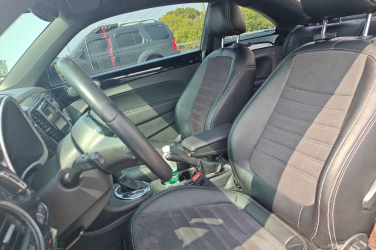 Used Volkswagen Beetle 2013 1.4TSI Luxury Model Left Front Seat