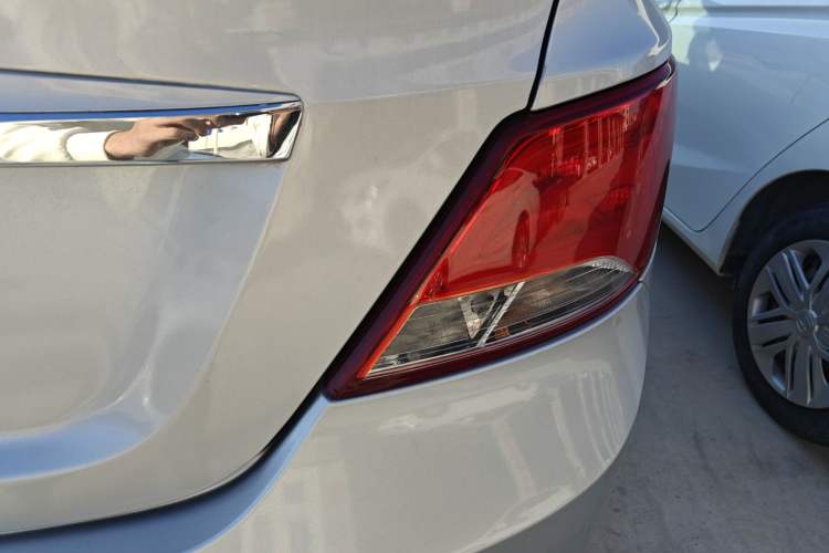 Used Hyundai Verna (older generation) 2014 1.4L Automatic Leading-Edge GLX
