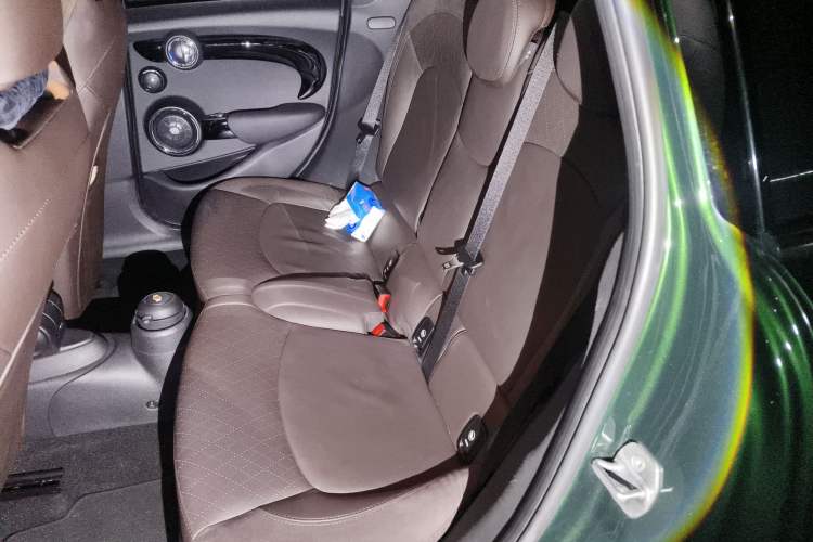 Used MINI 2016 2.0T COOPER S Pioneer Edition Five-Door Model Left Rear Seat