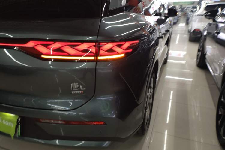 Used BYD Tang L 2025 DM 215KM LiDAR Flagship Model
