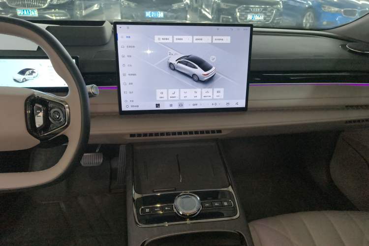 Used Geely Galaxy 8 2025 130km EM-P Starship Edition Audio And AC Panel