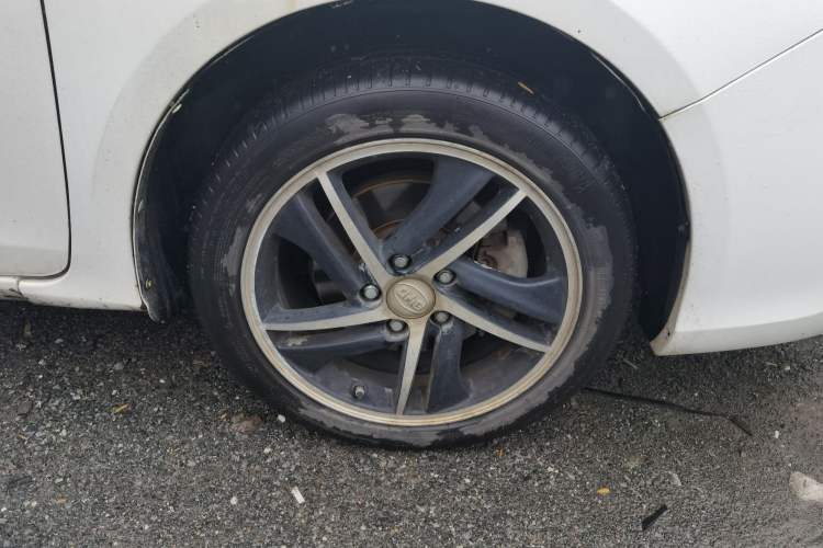 Used BYD Qin New Energy 2014 1.5T Flagship Model
