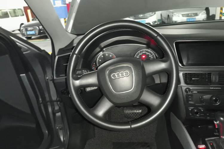 Used Audi Q5 2010 2.0TFSI Technology Edition