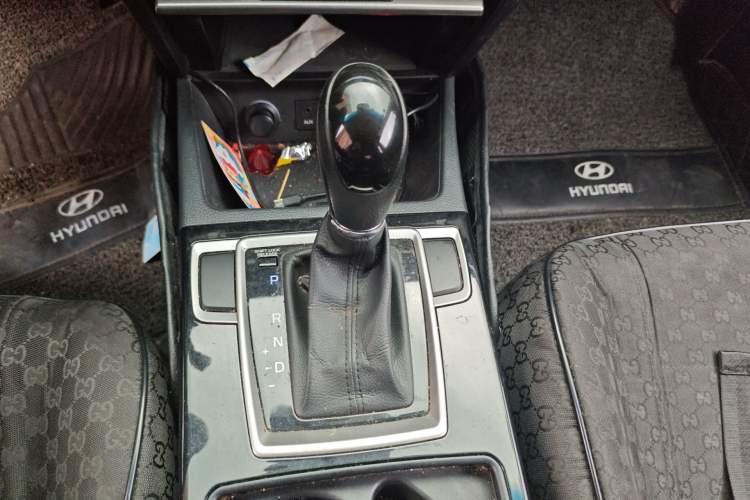 Used Hyundai Mistra 2014 1.8L Automatic Smart GLS Gear Lever