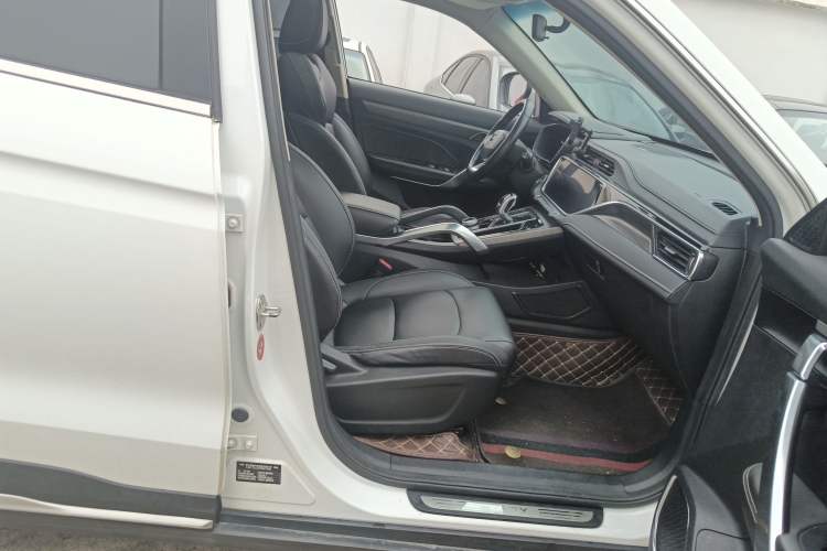 Used Geely Auto Emgrand X7 Sport 2020 1.5TD Automatic Smart Connect PRO Right Front Seat