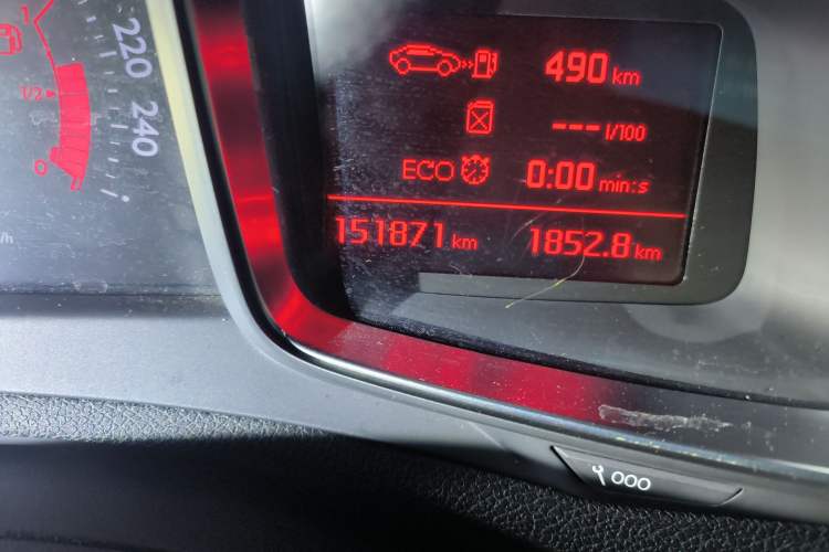 Used DS 6 2014 1.6T Luxury Edition THP160
