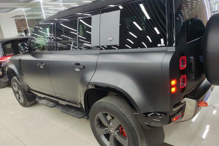 Used Land Rover Defender 2023 110 3.0T P400 X
