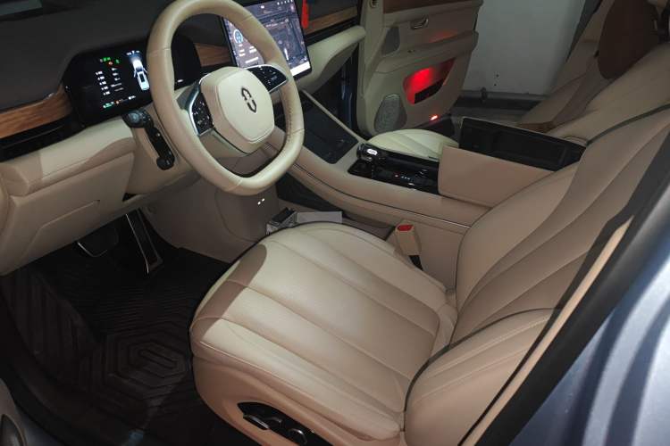 Used Hima AITO M7 2024 1.5T Rear-Drive Plus Version 5 Seats
