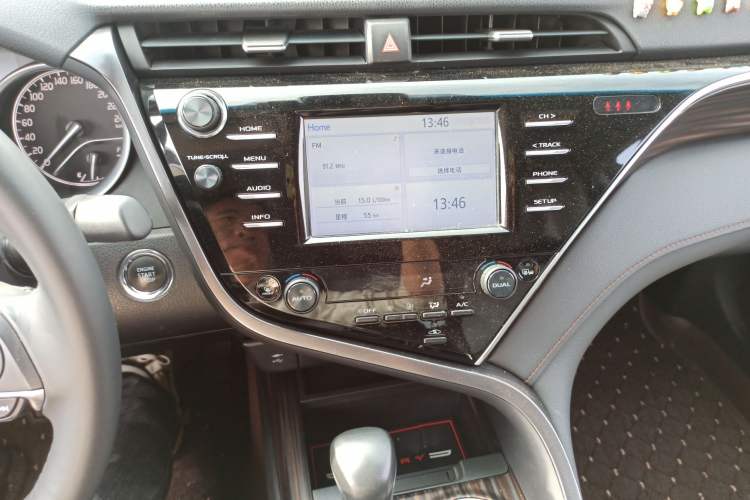 Used Toyota Camry 2018 2.0G Luxury Edition Audio And AC Panel