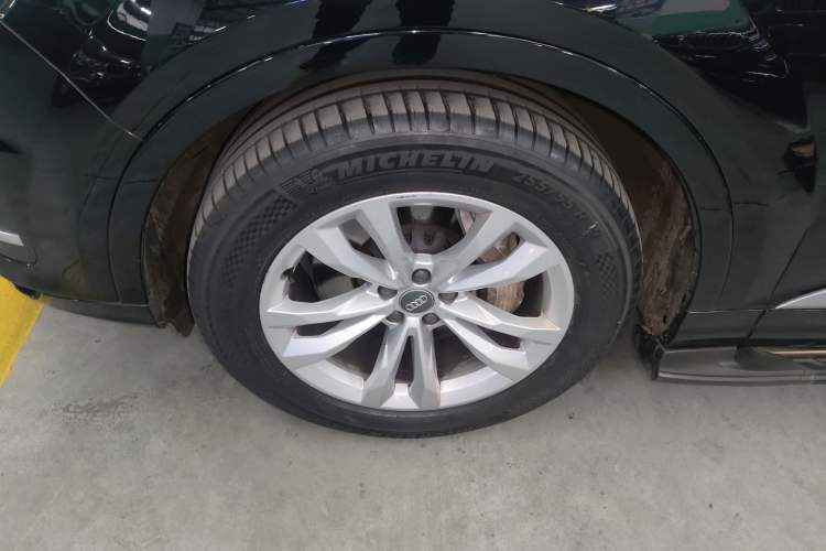 Used Audi Q7 2016 45 TFSI Technology Edition
