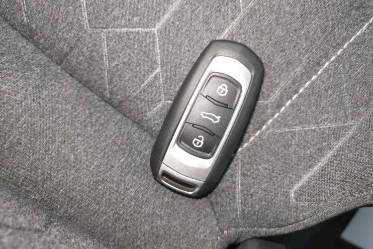 Used Geely Galaxy Panda 2024 Panda Mini 200km Endurance Bear