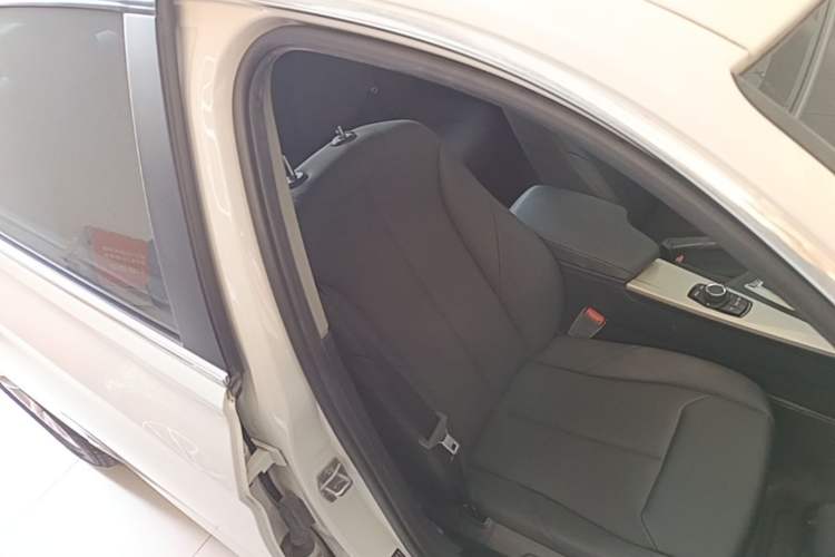 Used BMW 3 Series 2015 320Li Luxury Edition Fashion Model